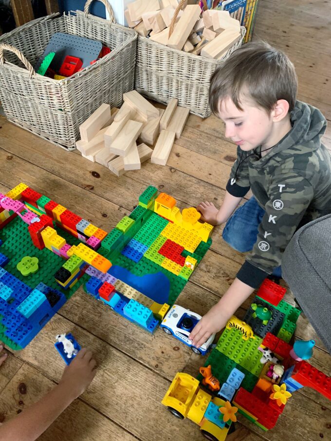 building with duplo