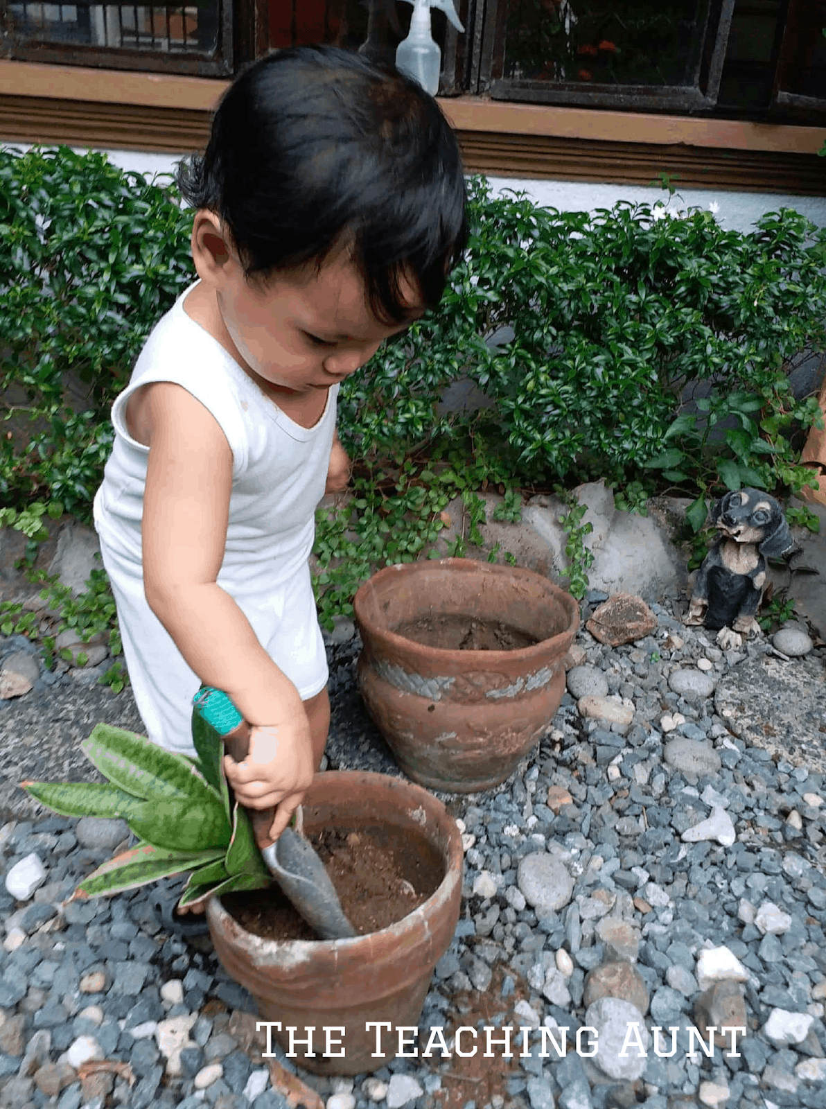 Using Gardening Spade -NO PREP Outdoor Activity for Toddlers