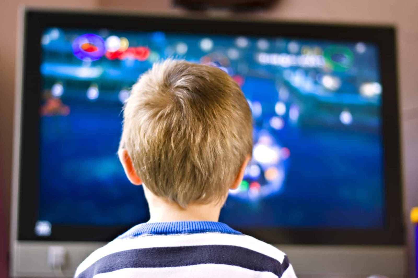 Child watching shows that promote language development